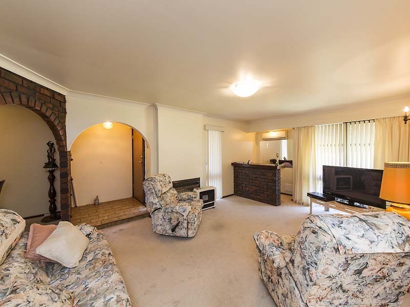 38 David Crescent, Hillarys WA 6025