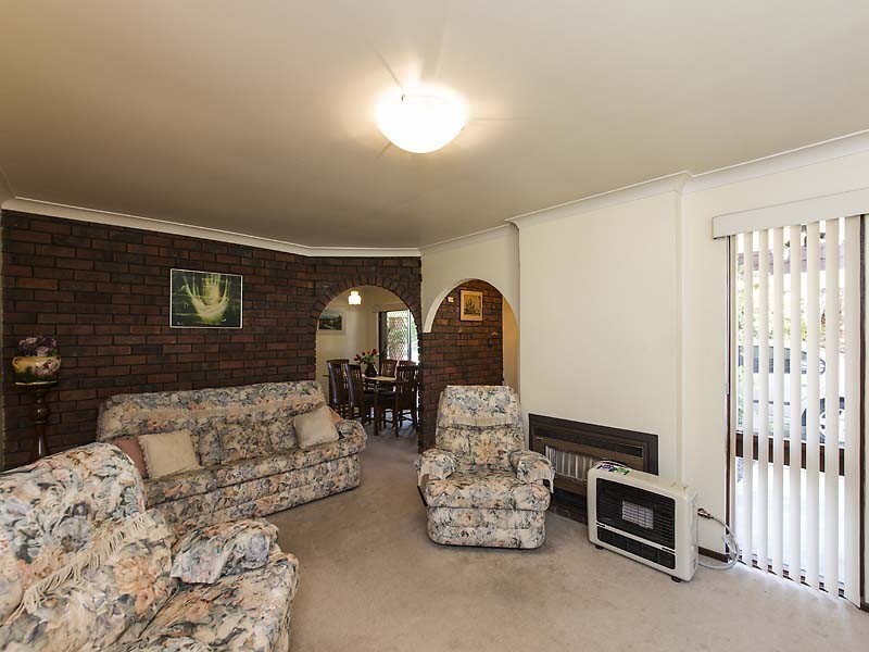 38 David Crescent, Hillarys WA 6025