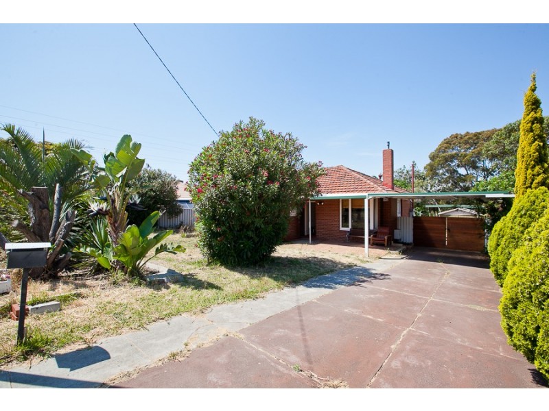 4 Batten Street, Coolbellup WA 6163