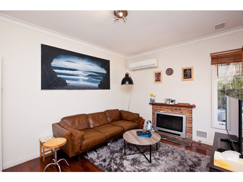 4 Batten Street, Coolbellup WA 6163