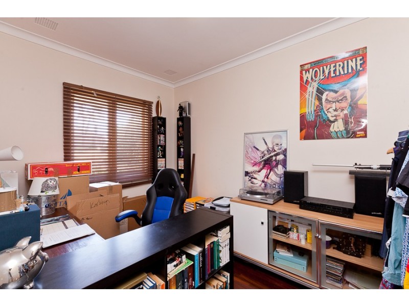 4 Batten Street, Coolbellup WA 6163
