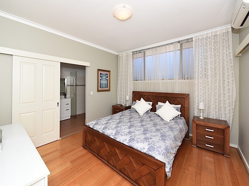 53 Tarongo Way, City Beach WA 6015