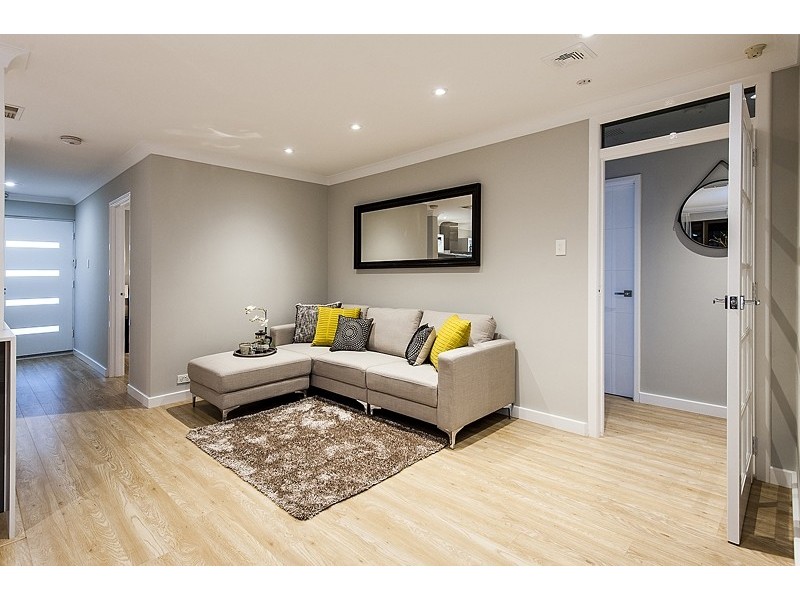 29 Napier Road, Marangaroo WA 6064