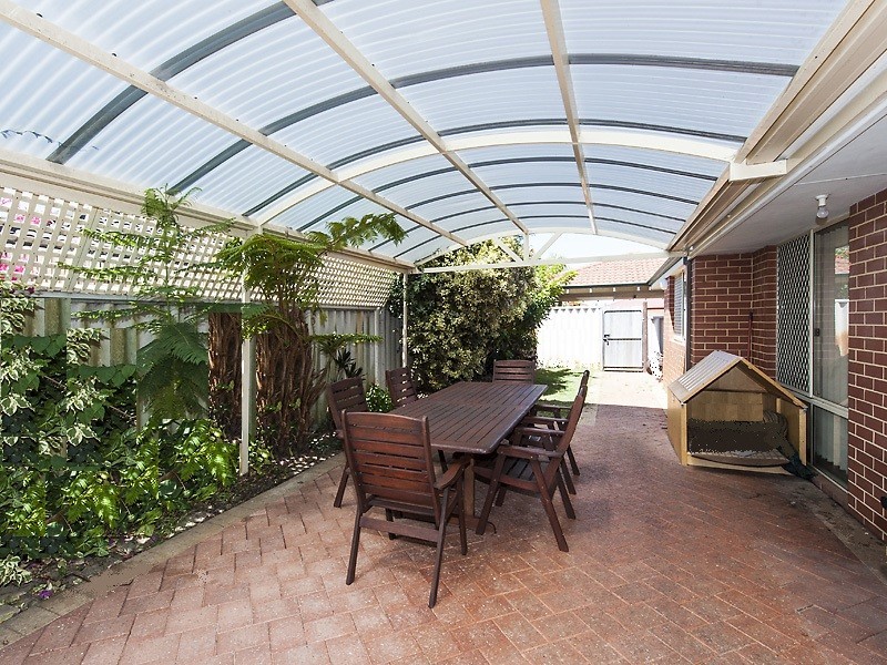 11 Adelphi Court, Marangaroo WA 6064