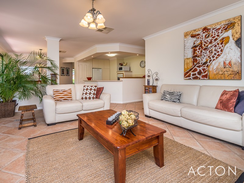 6 Cherub Way, Currambine WA 6028