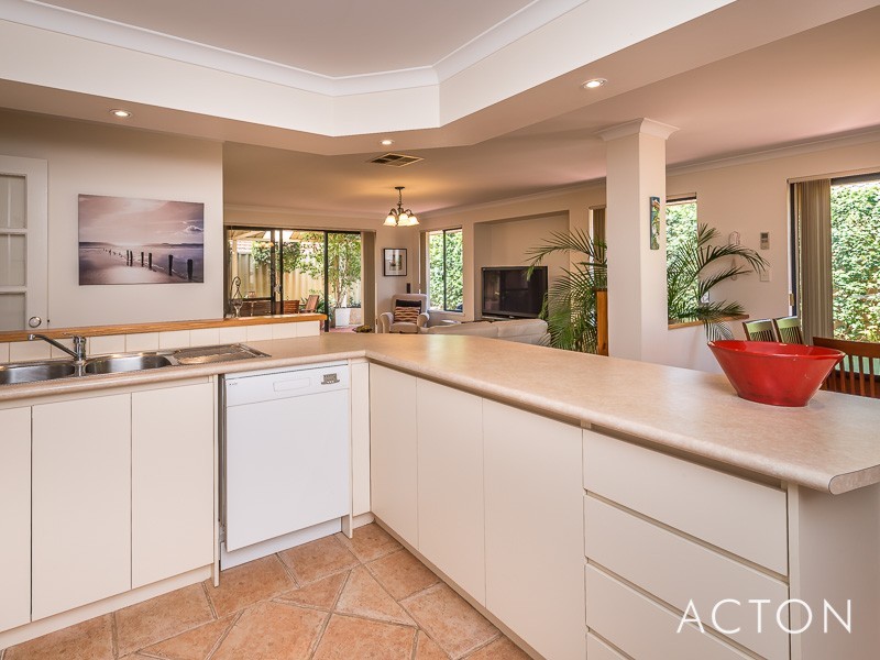 6 Cherub Way, Currambine WA 6028