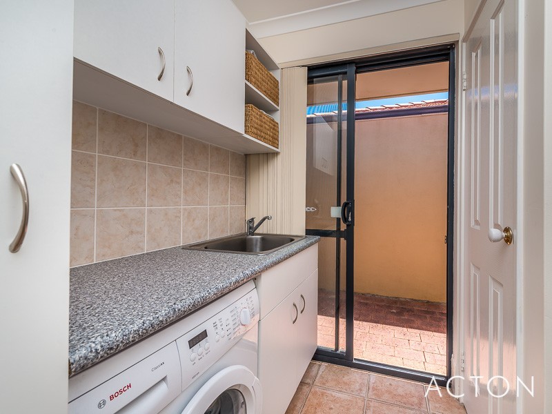 6 Cherub Way, Currambine WA 6028