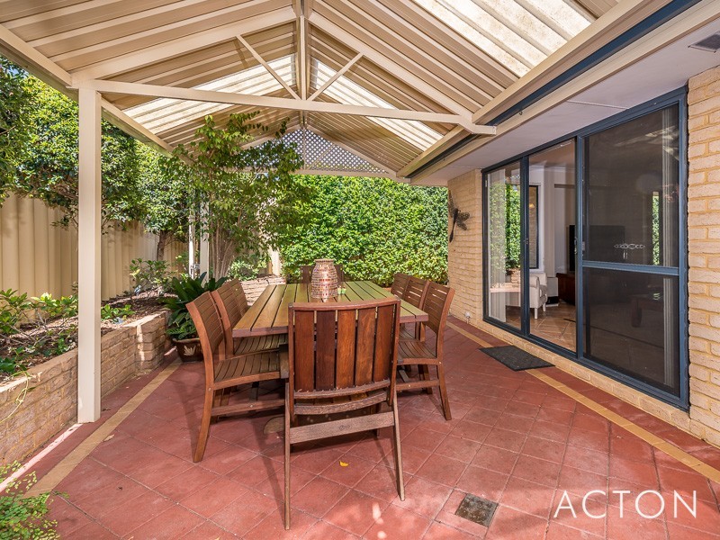 6 Cherub Way, Currambine WA 6028