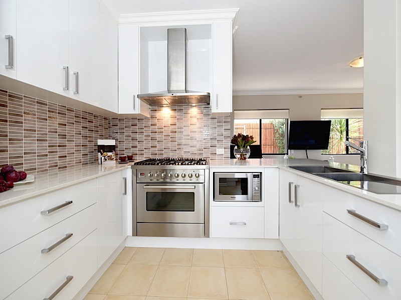 171A Woodside Street, Doubleview WA 6018