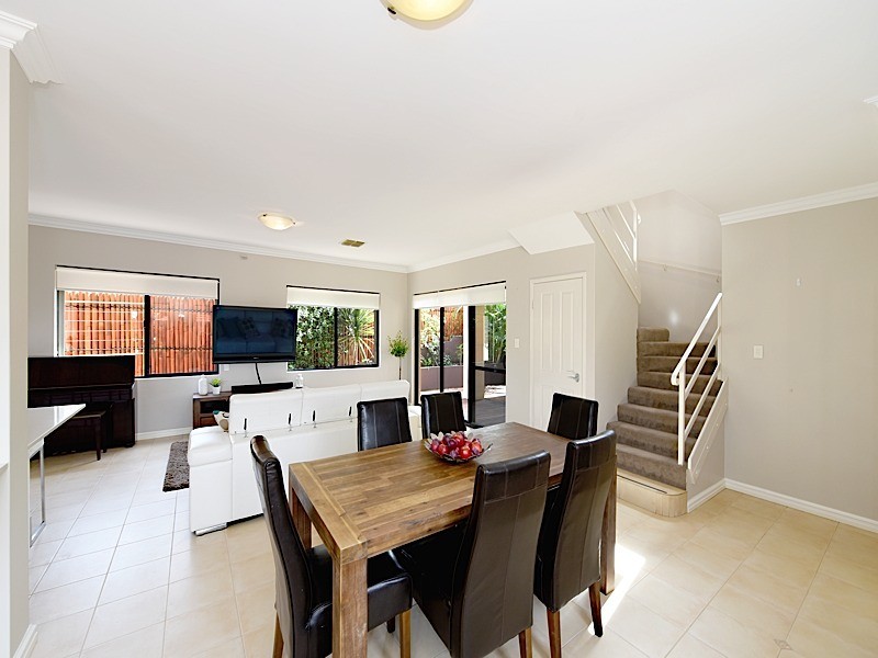 171A Woodside Street, Doubleview WA 6018