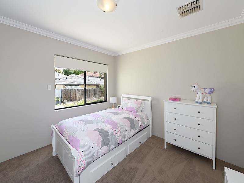 171A Woodside Street, Doubleview WA 6018