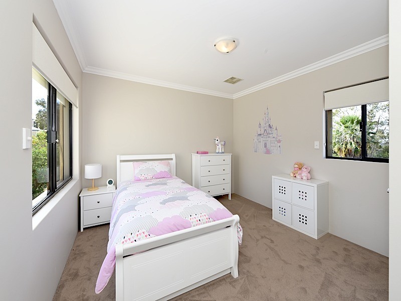 171A Woodside Street, Doubleview WA 6018