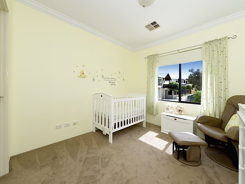 171A Woodside Street, Doubleview WA 6018