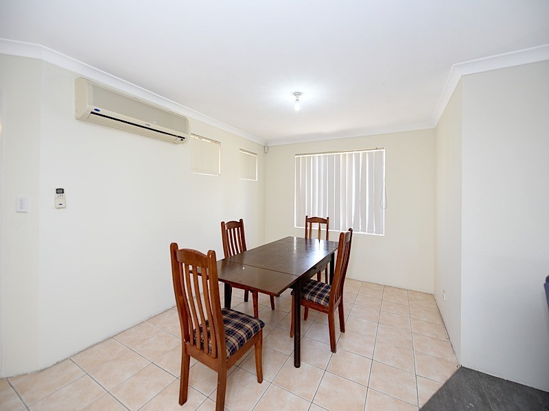 4/318 Hardey Road, Cloverdale WA 6105