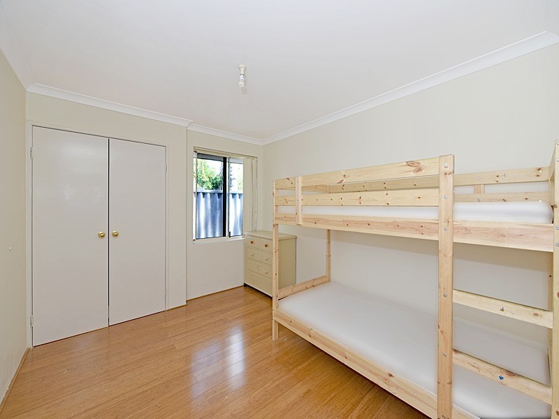 4/318 Hardey Road, Cloverdale WA 6105