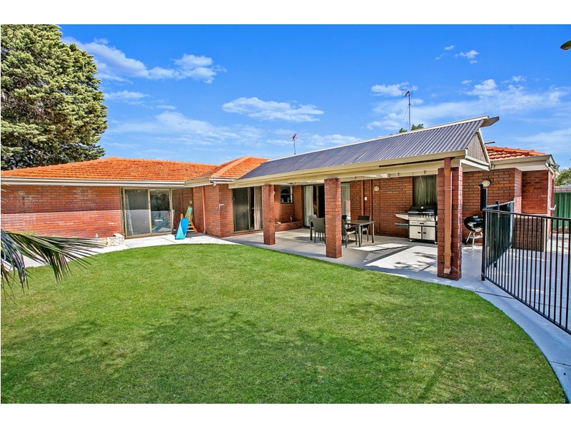 17 Karuah Way, Greenwood WA 6024