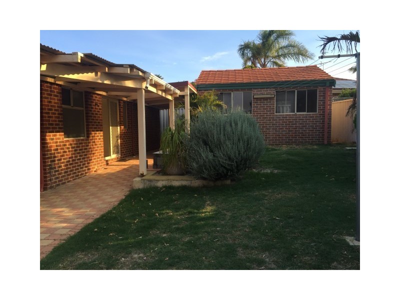 42 Rutherglen Circle, Kinross WA 6028