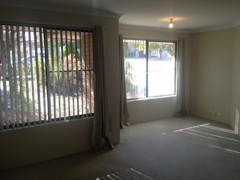 1 Sherlock Rise, Carramar WA 6031