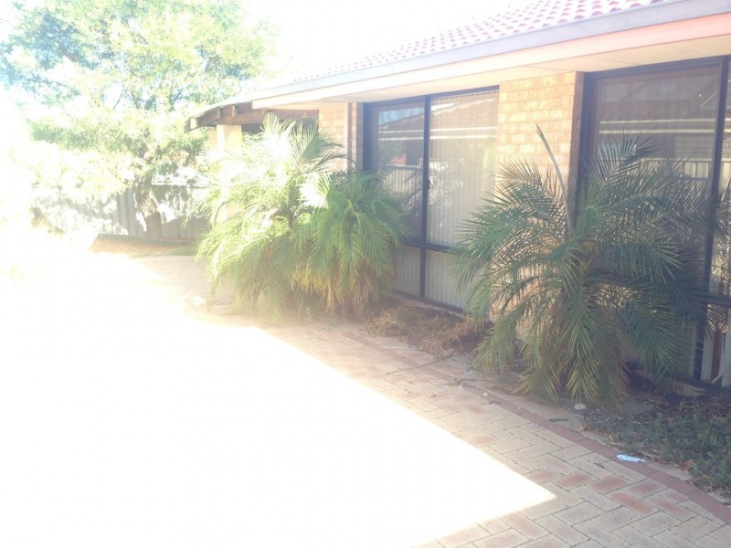 1 Sherlock Rise, Carramar WA 6031