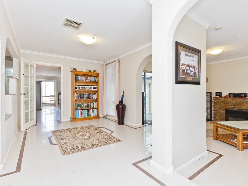 3 Bage Court, Hillarys WA 6025