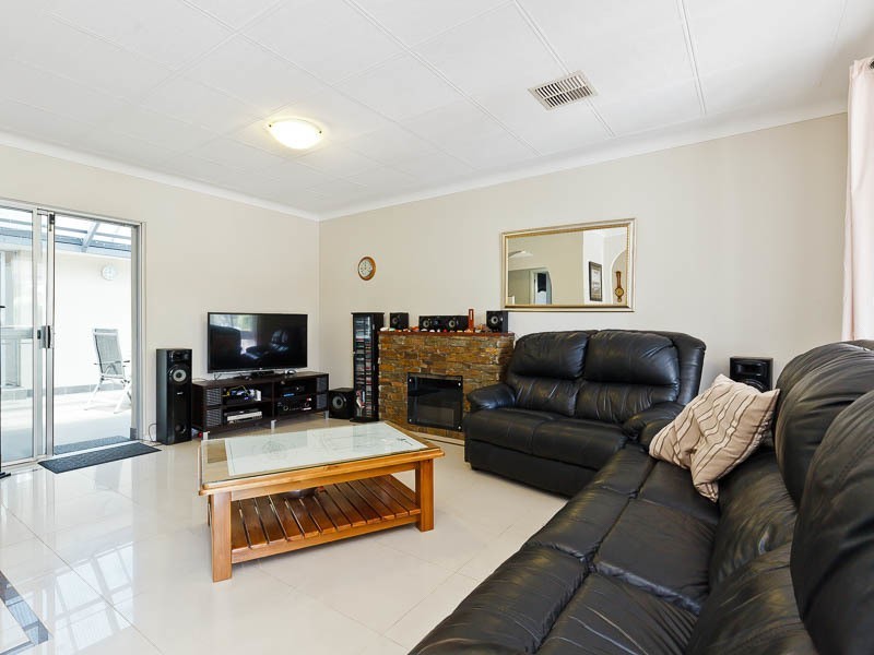 3 Bage Court, Hillarys WA 6025