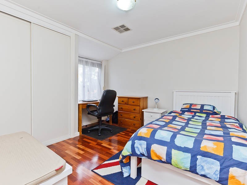 3 Bage Court, Hillarys WA 6025