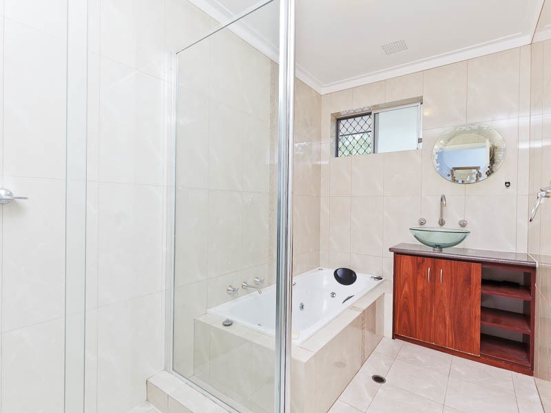 3 Bage Court, Hillarys WA 6025