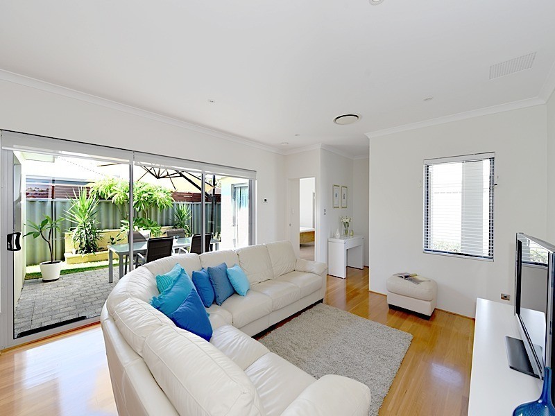 17B Jukes Way, Wembley WA 6014