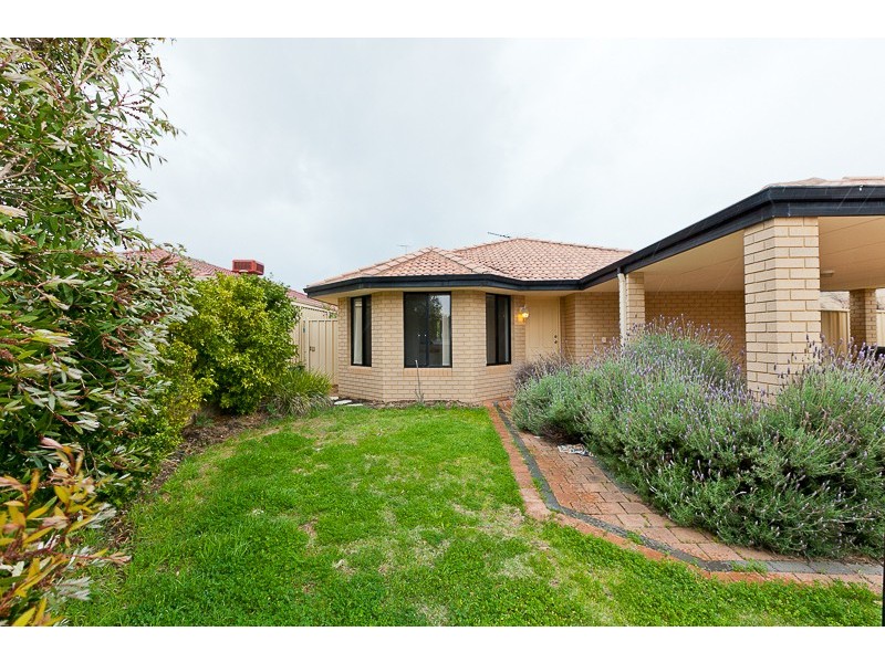 4 Paddington Avenue, Currambine WA 6028