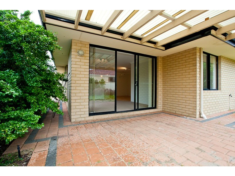 4 Paddington Avenue, Currambine WA 6028