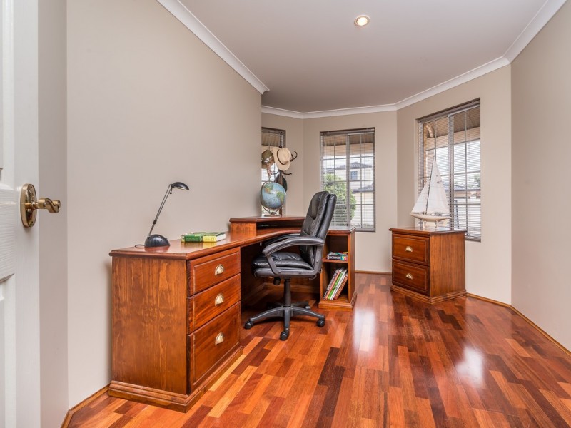 7 Baffin Lane, Iluka WA 6028