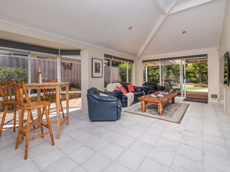 7 Baffin Lane, Iluka WA 6028