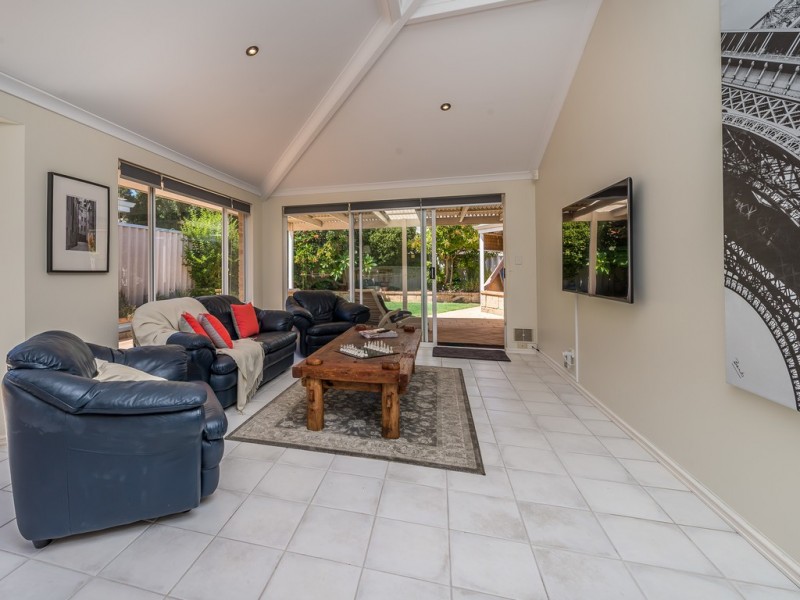 7 Baffin Lane, Iluka WA 6028
