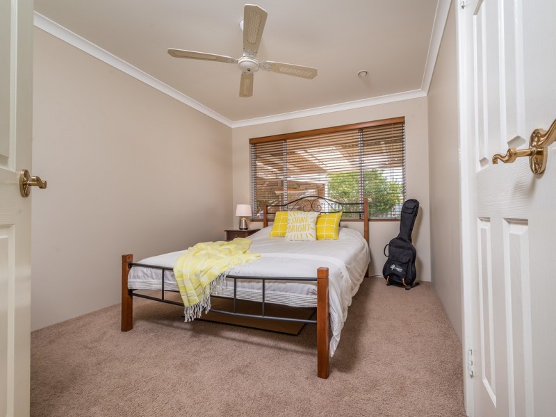 7 Baffin Lane, Iluka WA 6028
