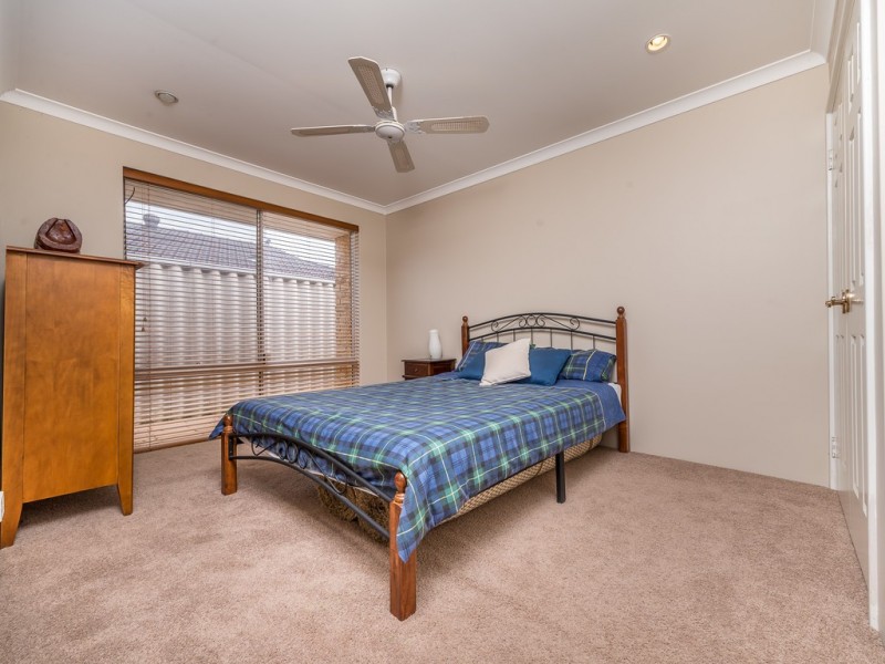 7 Baffin Lane, Iluka WA 6028