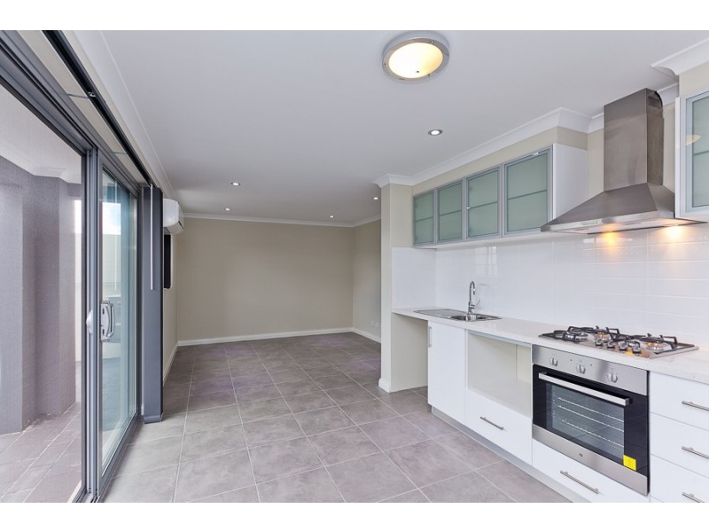 5/10 Pearl Road, Cloverdale WA 6105
