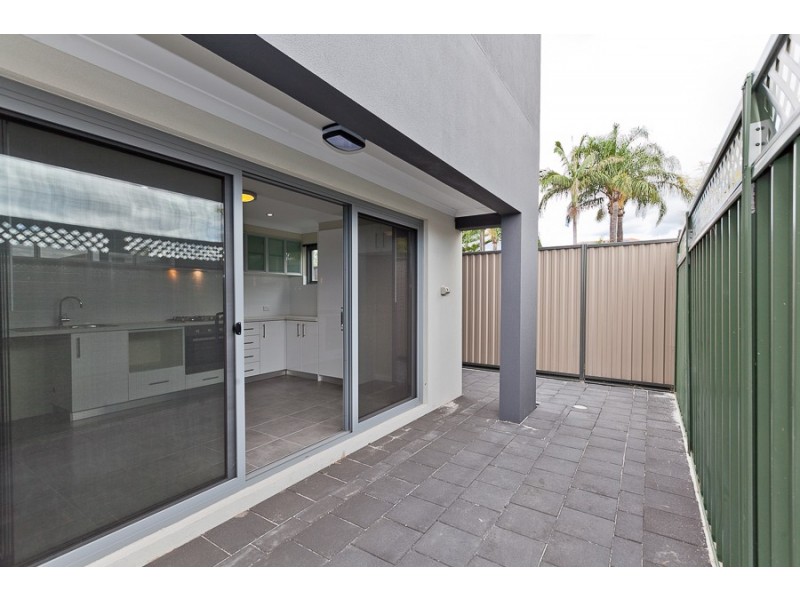 5/10 Pearl Road, Cloverdale WA 6105