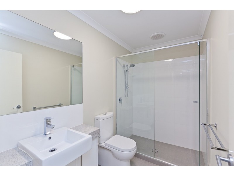 9/10 Pearl Road, Cloverdale WA 6105