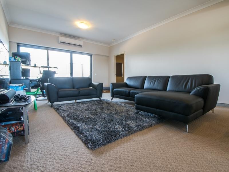 97/6 Walsh Loop, Joondalup WA 6027