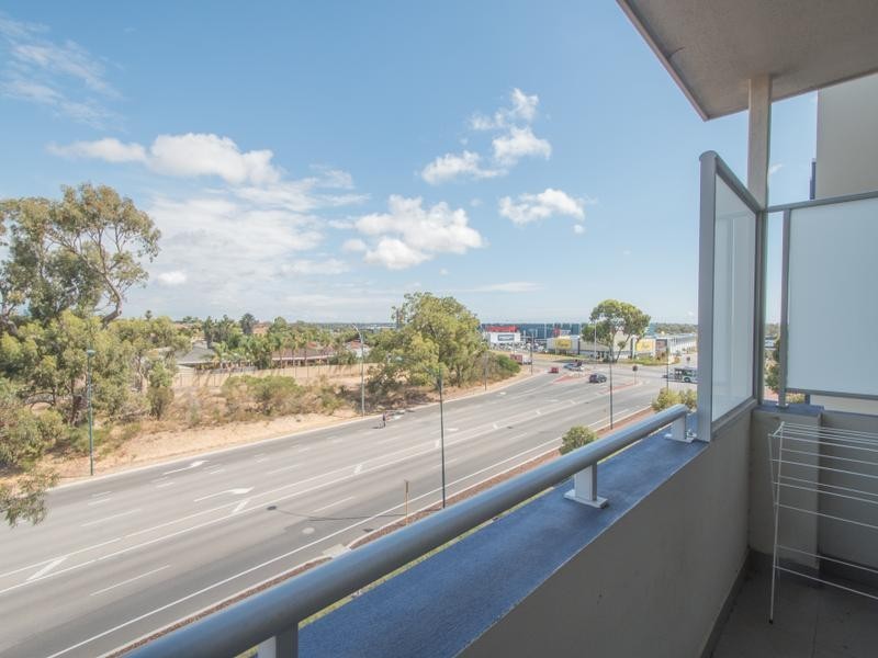 97/6 Walsh Loop, Joondalup WA 6027