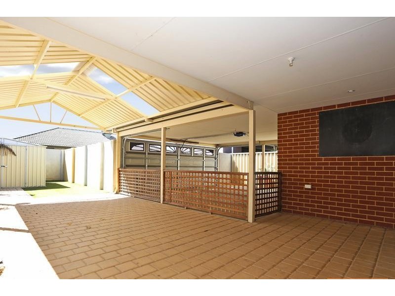 8 Aldreth Lane, Butler WA 6036