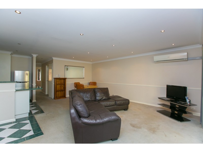 41/30 Bishops Row, East Perth WA 6004