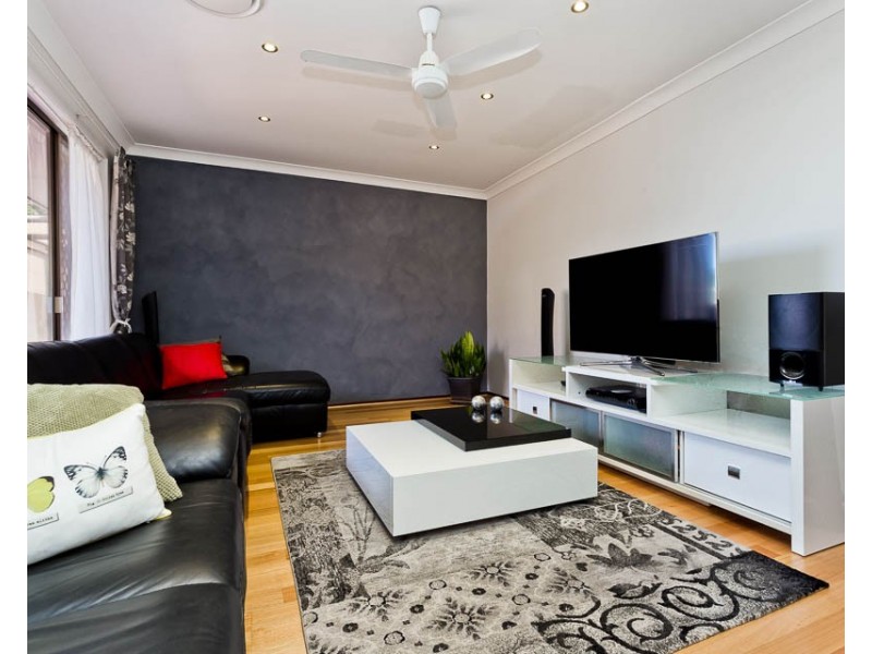 36 Westgate Way, Marangaroo WA 6064