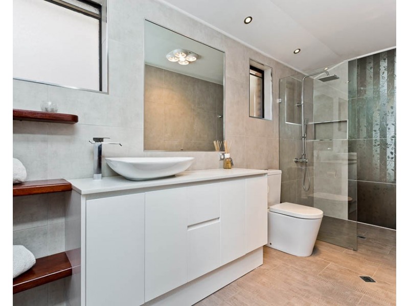 36 Westgate Way, Marangaroo WA 6064