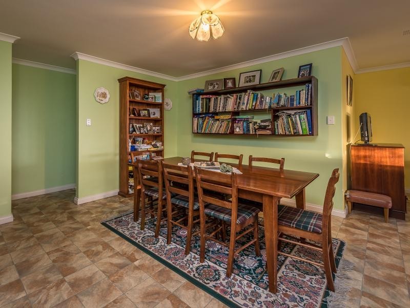 22 Mindarie Drive, Quinns Rocks WA 6030