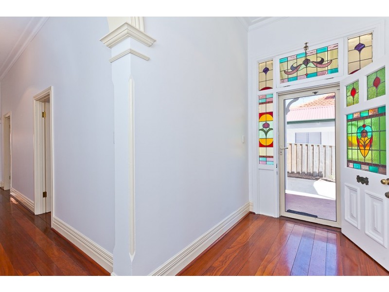 104 Whatley Cres, Maylands WA 6051