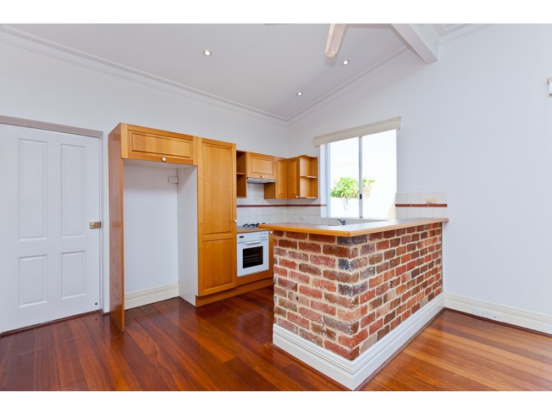 104 Whatley Cres, Maylands WA 6051