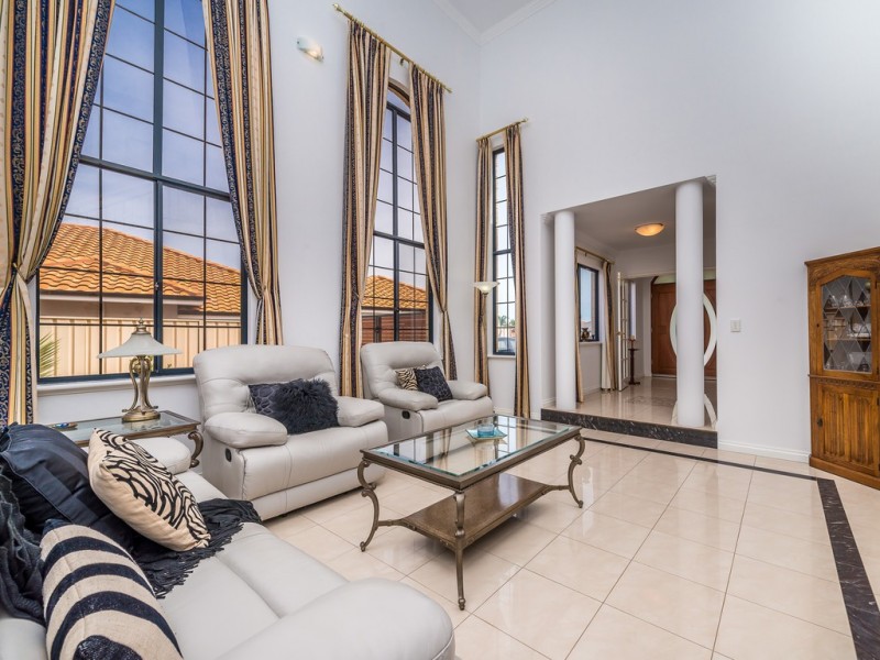 12 St Thomas, Iluka WA 6028