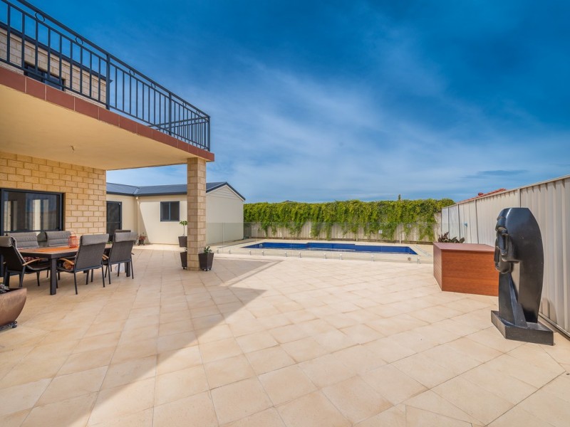 12 St Thomas, Iluka WA 6028
