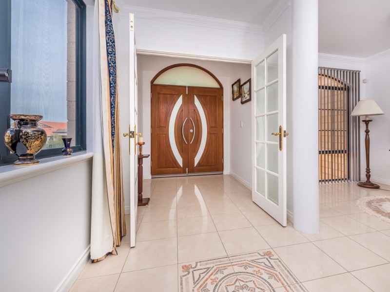 12 St Thomas, Iluka WA 6028